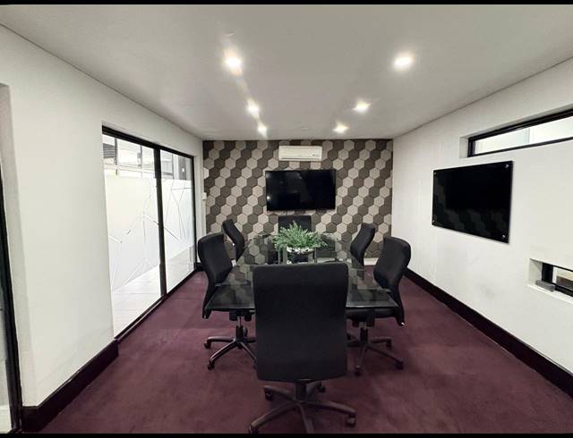 11M² SERVICED OFFICE TO LET IN BARBEQUE DOWNS